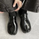 Korean Patent Leather Tabi Thick-Sole loafers – Men’s Split-Toe Thick-Sole Shoes