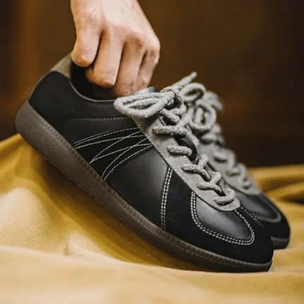 5-Star TrendForge™ Ultimate Vintage Black Color-Block Sneakers – Men’s Low-Top Lace-Up Training Shoes 2