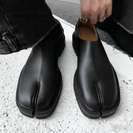 UNITYPUREMAX™ Men’s Genuine Leather Split-Toe Tabi Shoes – Black Casual Slip-On Shoes