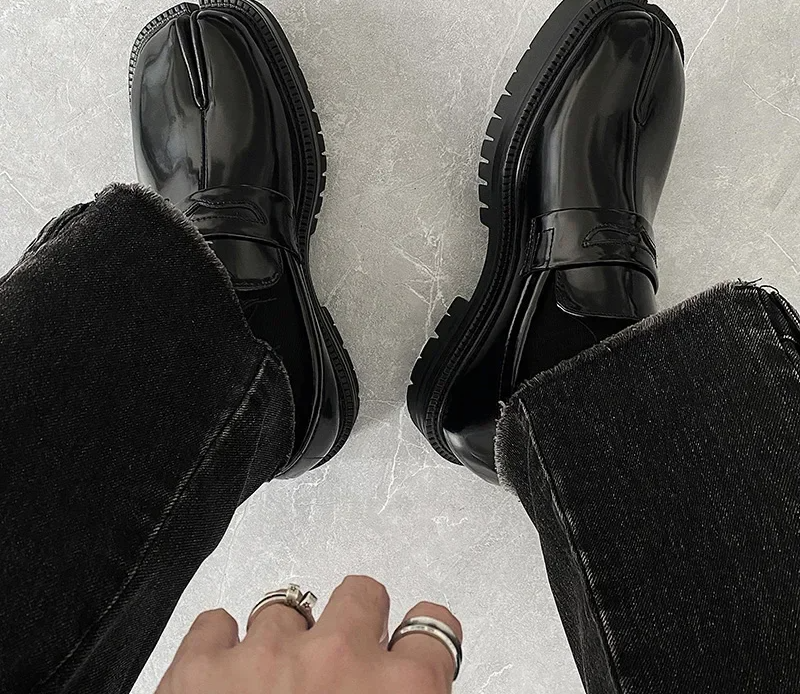 TabiForm™ Men's Split-Toe Patent Leather Loafers – Korean Street Style Thick Sole Tabi Shoes 4