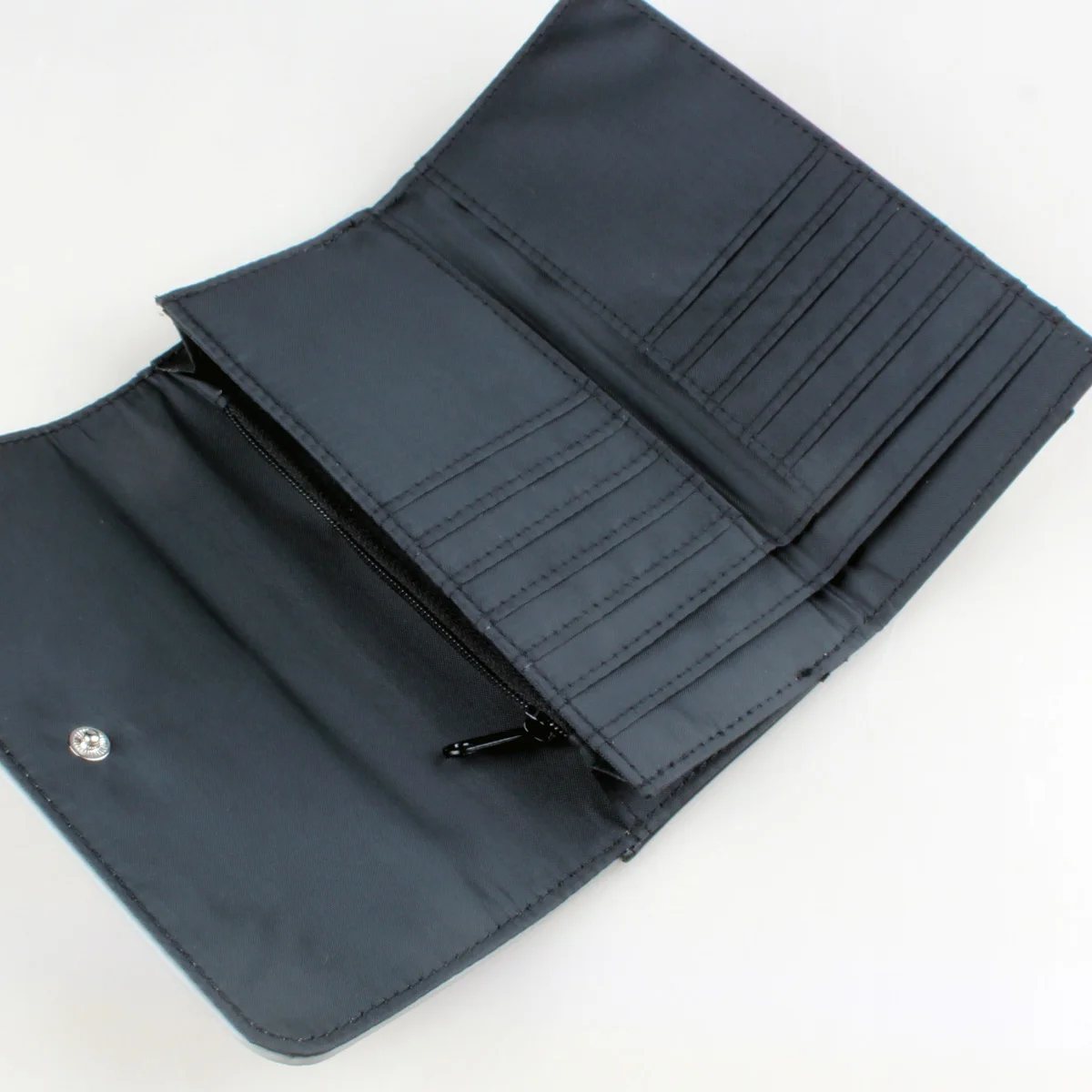 PixelPlay™ Game-Inspired Long PU Wallet – Stylish Unisex Card Holder with Zipper & Hasp 6