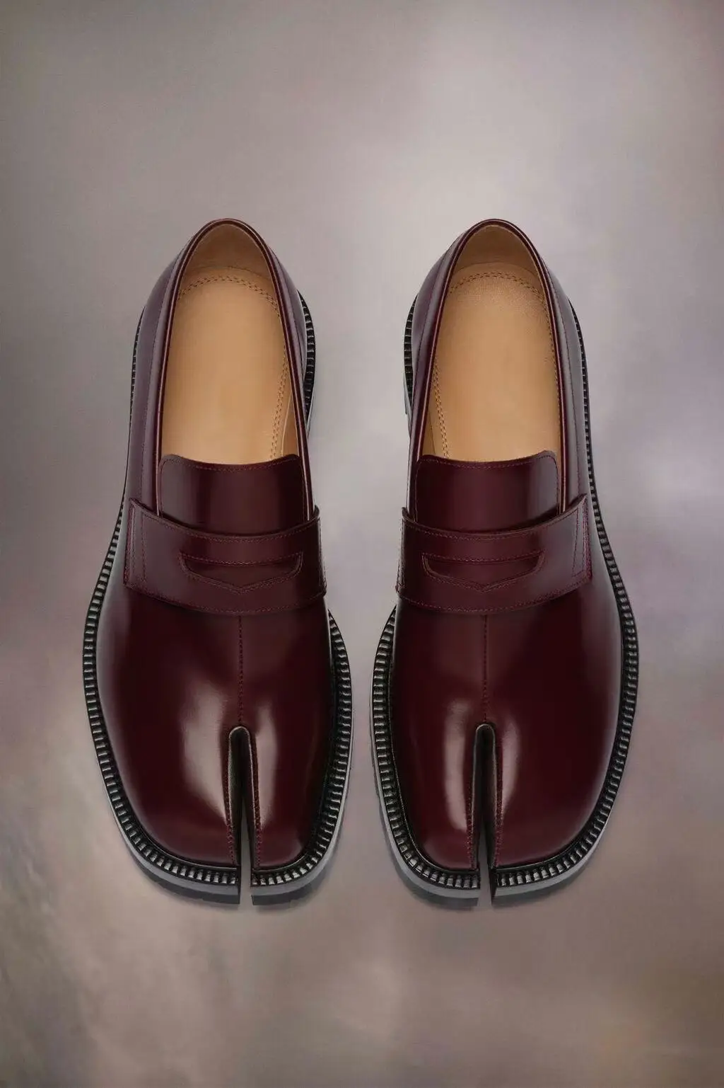 Men’s Tabi Slip-On Loafers – Split Toe Thick Sole Casual Leather Shoes 3