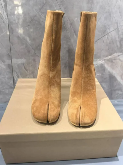 UNITYPUREMAX™ New Unisex Tan Suede Split-Toe Tabi Boots – Japanese-Inspired Mid-Calf Street Style Boots for Men 2