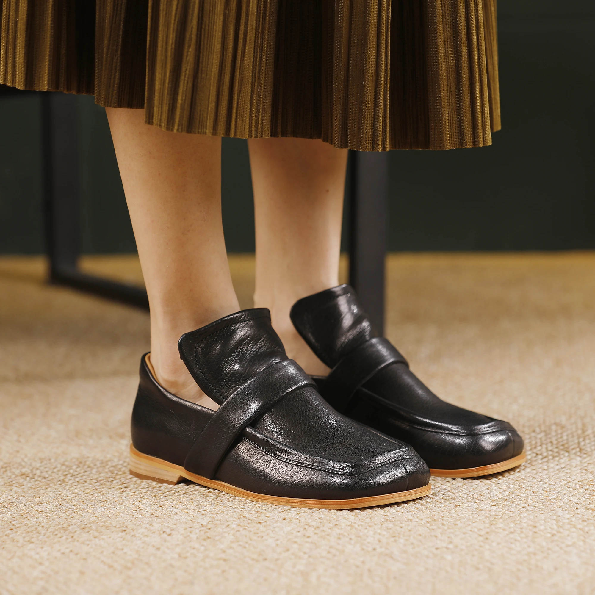 UNITYPUREMAX™ Genuine Leather British Style Square Toe Women's Loafers 5