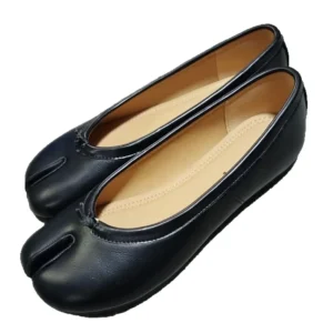 Tabi Ballet Flats: The Bold Minimalist Shoe Trend Everyone Is Talking About