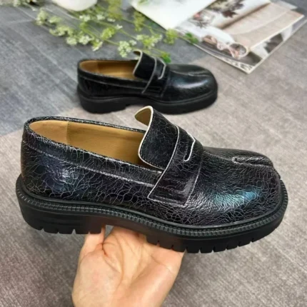 UNITYPUREMAX™ Genuine Women's Black Crackle Leather Tabi Loafers – Split Toe Chunky Sole Flats