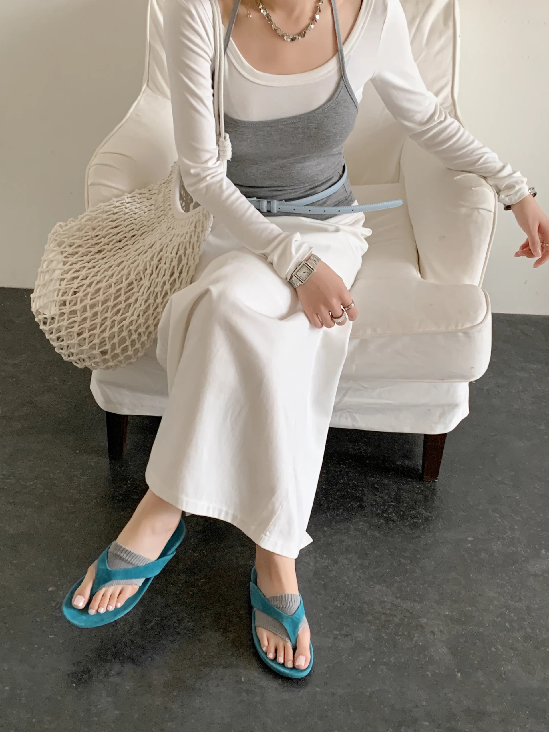 UNITYPUREMAX™ women's genuine suede leather thong sandals with a soft suede footbed, minimalist flat sole, and open toe design in pink.